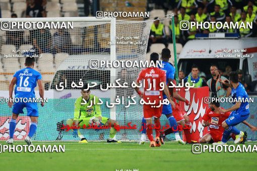 1255615, Tehran, , لیگ برتر فوتبال ایران، Persian Gulf Cup، Week 8، First Leg، Esteghlal 0 v 0 Persepolis on 2018/09/27 at Azadi Stadium