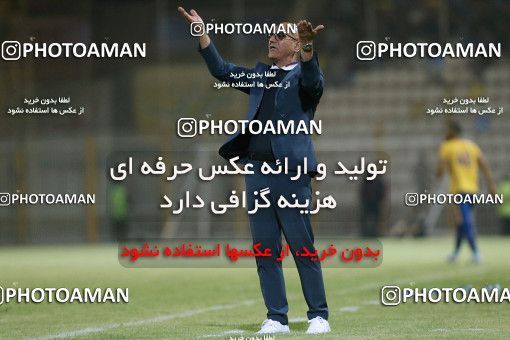 1255854, Masjed Soleyman, , لیگ برتر فوتبال ایران، Persian Gulf Cup، Week 8، First Leg، Naft M Soleyman 0 v 2 Sepahan on 2018/09/27 at Behnam Mohammadi Stadium