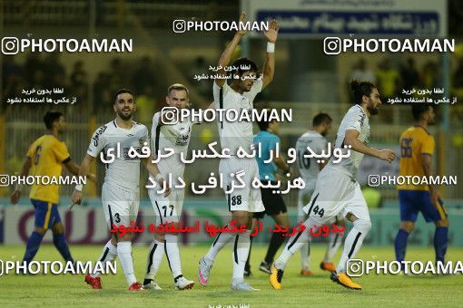 1255869, Masjed Soleyman, , لیگ برتر فوتبال ایران، Persian Gulf Cup، Week 8، First Leg، Naft M Soleyman 0 v 2 Sepahan on 2018/09/27 at Behnam Mohammadi Stadium