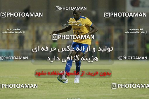1255962, Masjed Soleyman, , لیگ برتر فوتبال ایران، Persian Gulf Cup، Week 8، First Leg، Naft M Soleyman 0 v 2 Sepahan on 2018/09/27 at Behnam Mohammadi Stadium
