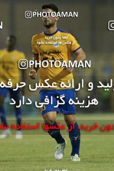 1255906, Masjed Soleyman, , لیگ برتر فوتبال ایران، Persian Gulf Cup، Week 8، First Leg، Naft M Soleyman 0 v 2 Sepahan on 2018/09/27 at Behnam Mohammadi Stadium