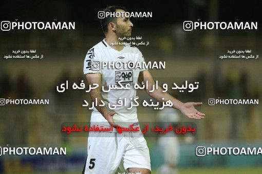 1255970, Masjed Soleyman, , لیگ برتر فوتبال ایران، Persian Gulf Cup، Week 8، First Leg، Naft M Soleyman 0 v 2 Sepahan on 2018/09/27 at Behnam Mohammadi Stadium