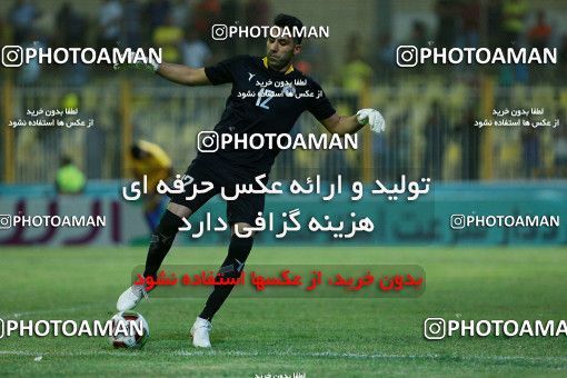 1256091, Masjed Soleyman, , لیگ برتر فوتبال ایران، Persian Gulf Cup، Week 8، First Leg، Naft M Soleyman 0 v 2 Sepahan on 2018/09/27 at Behnam Mohammadi Stadium