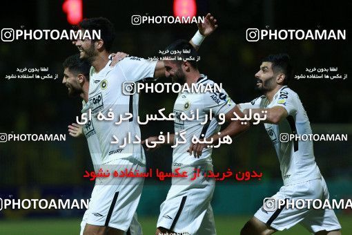 1256085, Masjed Soleyman, , لیگ برتر فوتبال ایران، Persian Gulf Cup، Week 8، First Leg، Naft M Soleyman 0 v 2 Sepahan on 2018/09/27 at Behnam Mohammadi Stadium
