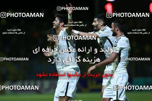 1256207, Masjed Soleyman, , لیگ برتر فوتبال ایران، Persian Gulf Cup، Week 8، First Leg، Naft M Soleyman 0 v 2 Sepahan on 2018/09/27 at Behnam Mohammadi Stadium