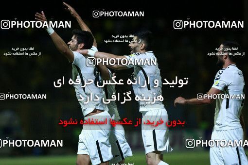 1256143, Masjed Soleyman, , لیگ برتر فوتبال ایران، Persian Gulf Cup، Week 8، First Leg، Naft M Soleyman 0 v 2 Sepahan on 2018/09/27 at Behnam Mohammadi Stadium