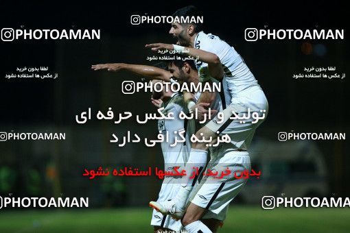 1256193, Masjed Soleyman, , لیگ برتر فوتبال ایران، Persian Gulf Cup، Week 8، First Leg، Naft M Soleyman 0 v 2 Sepahan on 2018/09/27 at Behnam Mohammadi Stadium