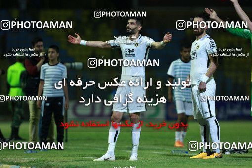 1256160, Masjed Soleyman, , لیگ برتر فوتبال ایران، Persian Gulf Cup، Week 8، First Leg، Naft M Soleyman 0 v 2 Sepahan on 2018/09/27 at Behnam Mohammadi Stadium