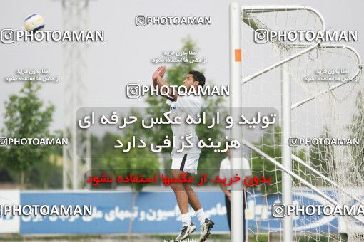 1269742, Tehran, , Iran National Football Team Training Session on 2005/05/23 at Iran National Football Center