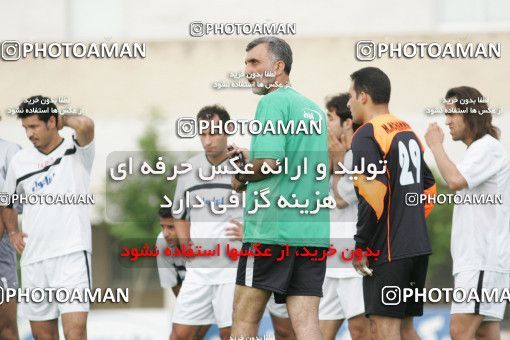 1269771, Tehran, , Iran National Football Team Training Session on 2005/05/23 at Iran National Football Center