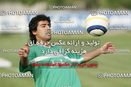 1269934, Tehran, , Iran National Football Team Training Session on 2005/05/24 at Iran National Football Center