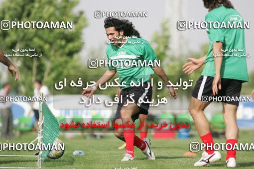 1270009, Tehran, , Iran National Football Team Training Session on 2005/05/26 at Iran National Football Center