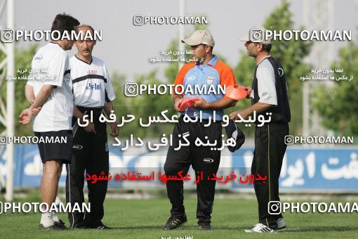 1270036, Tehran, , Iran National Football Team Training Session on 2005/05/26 at Iran National Football Center