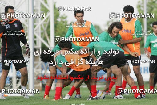 1270010, Tehran, , Iran National Football Team Training Session on 2005/05/26 at Iran National Football Center