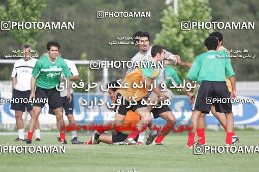 1270046, Tehran, , Iran National Football Team Training Session on 2005/05/26 at Iran National Football Center