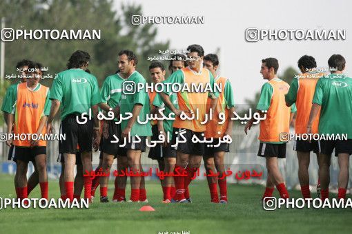 1270006, Tehran, , Iran National Football Team Training Session on 2005/05/26 at Iran National Football Center