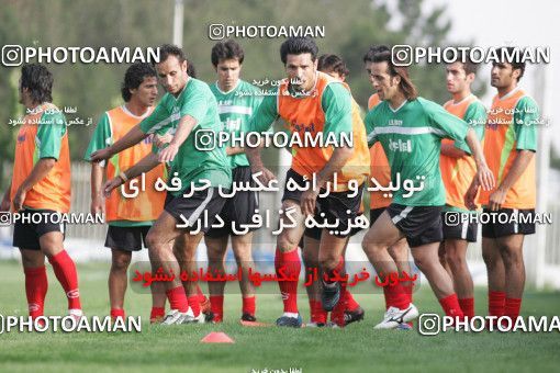 1270049, Tehran, , Iran National Football Team Training Session on 2005/05/26 at Iran National Football Center