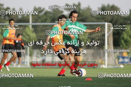 1269984, Tehran, , Iran National Football Team Training Session on 2005/05/26 at Iran National Football Center