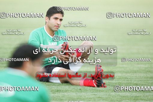 1270208, جلسه تمرینی تیم ملی فوتبال ایران, 1384/03/07, , تهران, ورزشگاه آزادی