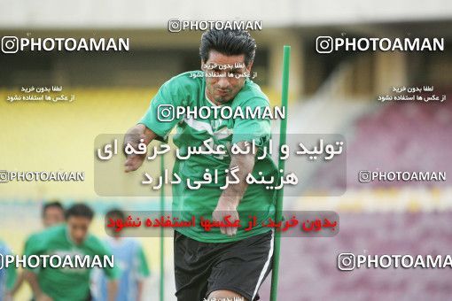 1270170, Tehran, Iran, Iran National Football Team Training Session on 2005/05/28 at Azadi Stadium