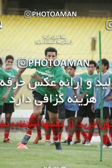 1270178, Tehran, Iran, Iran National Football Team Training Session on 2005/05/28 at Azadi Stadium