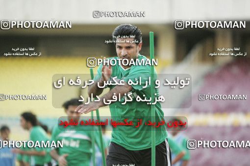 1270124, جلسه تمرینی تیم ملی فوتبال ایران, 1384/03/07, , تهران, ورزشگاه آزادی
