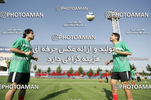 1270456, Tehran, , Iran National Football Team Training Session on 2005/05/31 at Iran National Football Center