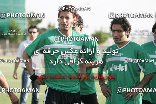 1270505, Tehran, , Iran National Football Team Training Session on 2005/05/31 at Iran National Football Center