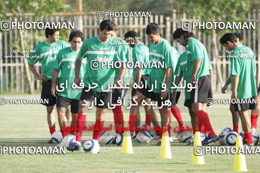 1270553, Tehran, , Iran National Football Team Training Session on 2005/05/31 at Iran National Football Center