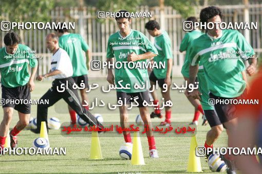 1270546, Tehran, , Iran National Football Team Training Session on 2005/05/31 at Iran National Football Center