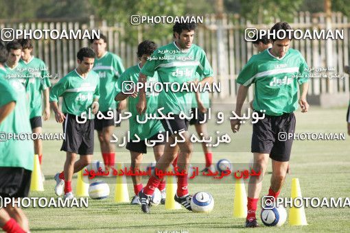 1270421, Tehran, , Iran National Football Team Training Session on 2005/05/31 at Iran National Football Center