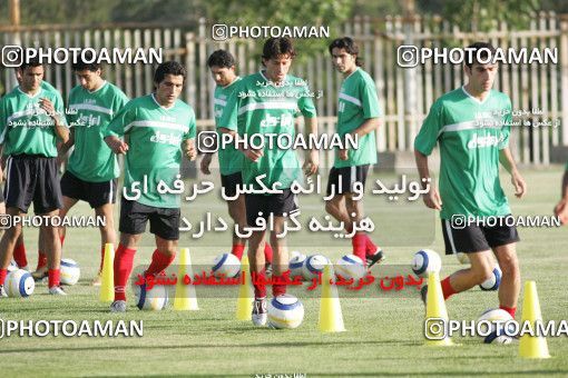 1270563, Tehran, , Iran National Football Team Training Session on 2005/05/31 at Iran National Football Center
