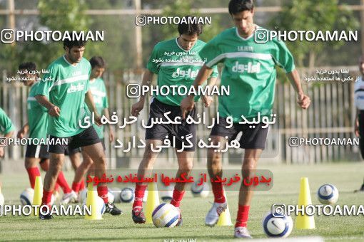 1270447, Tehran, , Iran National Football Team Training Session on 2005/05/31 at Iran National Football Center