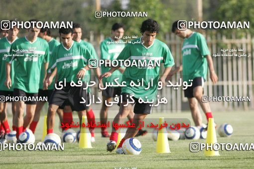 1270555, Tehran, , Iran National Football Team Training Session on 2005/05/31 at Iran National Football Center