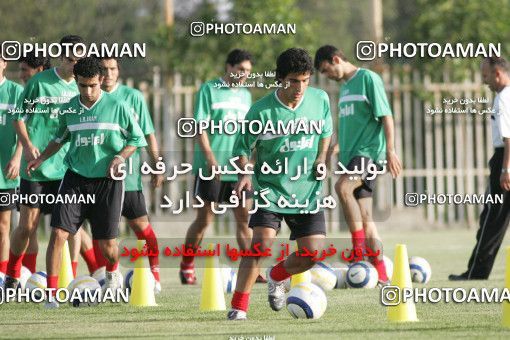 1270543, Tehran, , Iran National Football Team Training Session on 2005/05/31 at Iran National Football Center