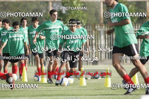 1270516, Tehran, , Iran National Football Team Training Session on 2005/05/31 at Iran National Football Center