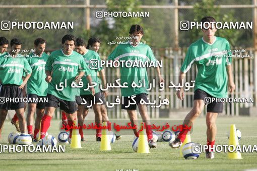 1270473, Tehran, , Iran National Football Team Training Session on 2005/05/31 at Iran National Football Center