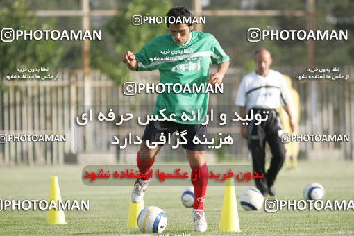1270507, Tehran, , Iran National Football Team Training Session on 2005/05/31 at Iran National Football Center
