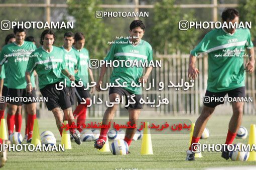 1270477, Tehran, , Iran National Football Team Training Session on 2005/05/31 at Iran National Football Center