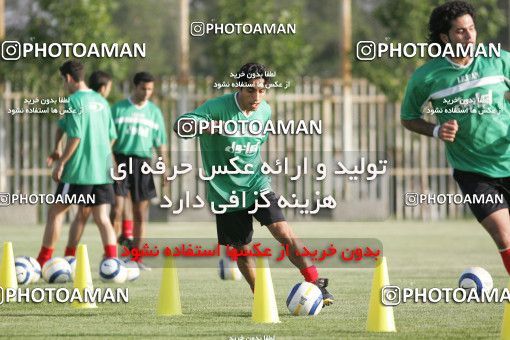 1270557, Tehran, , Iran National Football Team Training Session on 2005/05/31 at Iran National Football Center