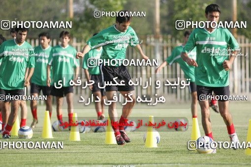 1270502, Tehran, , Iran National Football Team Training Session on 2005/05/31 at Iran National Football Center