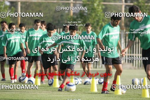 1270479, Tehran, , Iran National Football Team Training Session on 2005/05/31 at Iran National Football Center