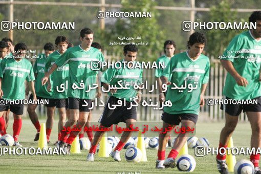 1270508, Tehran, , Iran National Football Team Training Session on 2005/05/31 at Iran National Football Center