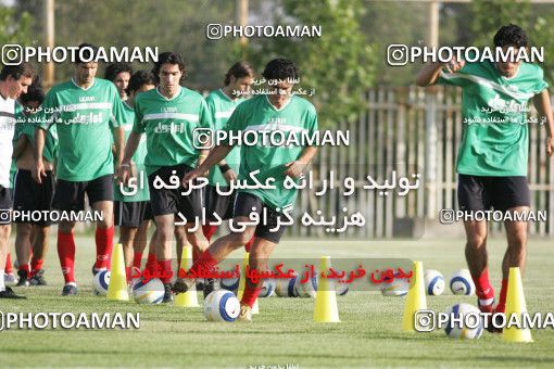 1270585, Tehran, , Iran National Football Team Training Session on 2005/05/31 at Iran National Football Center