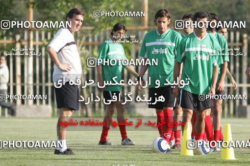 1270587, Tehran, , Iran National Football Team Training Session on 2005/05/31 at Iran National Football Center