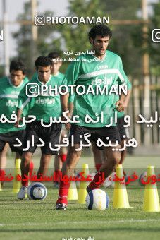 1270457, Tehran, , Iran National Football Team Training Session on 2005/05/31 at Iran National Football Center