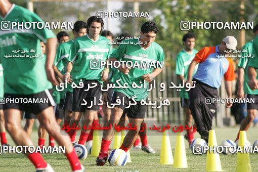 1270541, Tehran, , Iran National Football Team Training Session on 2005/05/31 at Iran National Football Center