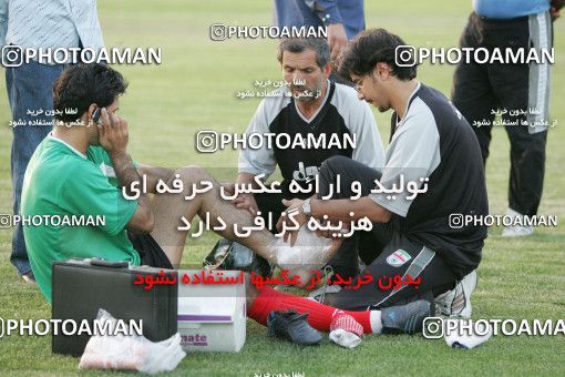 1270539, Tehran, , Iran National Football Team Training Session on 2005/05/31 at Iran National Football Center