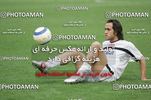 1270695, Tehran, , مسابقات مقدماتی جام جهانی 2006 آلمان, Iran National Football Team Training Session on 2005/06/02 at Azadi Stadium