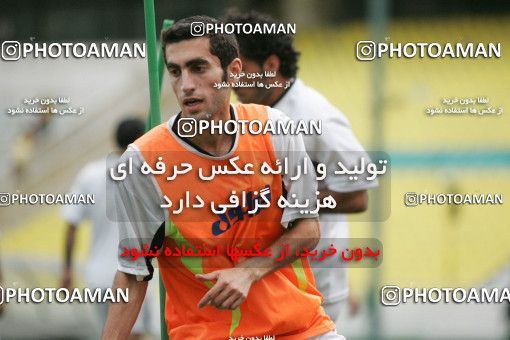 1270686, Tehran, , مسابقات مقدماتی جام جهانی 2006 آلمان, Iran National Football Team Training Session on 2005/06/02 at Azadi Stadium